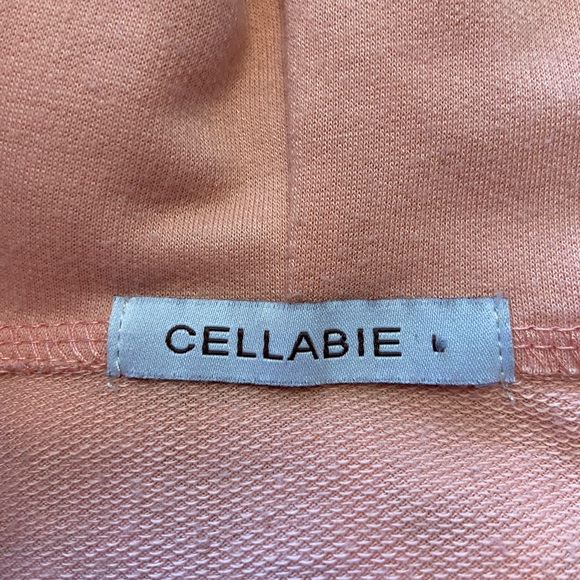 Long Fitted Hoodie - Picture 6 of 7